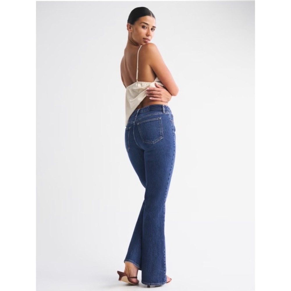 Abercrombie & Fitch Curve Love Vintage Flare Jeans Medium Wash Size 34 18R